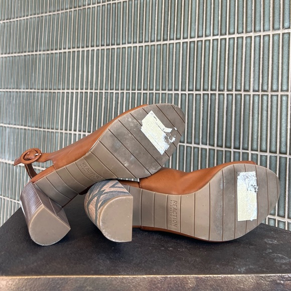 Kenneth Cole Reaction one of a kind leather shoes - Picture 6 of 7